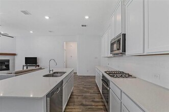 2604 Dancing Flame Dr in Denton, TX - Building Photo - Building Photo