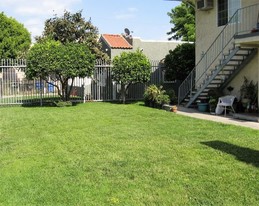 Casa Development Apartments in Los Angeles, CA - Building Photo - Building Photo