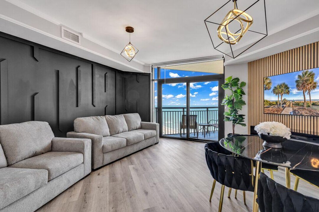 2600 N Ocean Blvd in Myrtle Beach, SC - Foto de edificio
