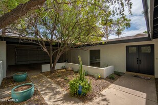 3608 N 56th St in Phoenix, AZ - Building Photo