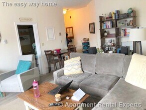 714 Broadway, Unit #1 in Somerville, MA - Foto de edificio - Building Photo