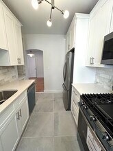 1666 Commonwealth Ave in Boston, MA - Building Photo - Building Photo