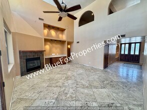 2100 N Vía De Suenos in Tucson, AZ - Building Photo - Building Photo