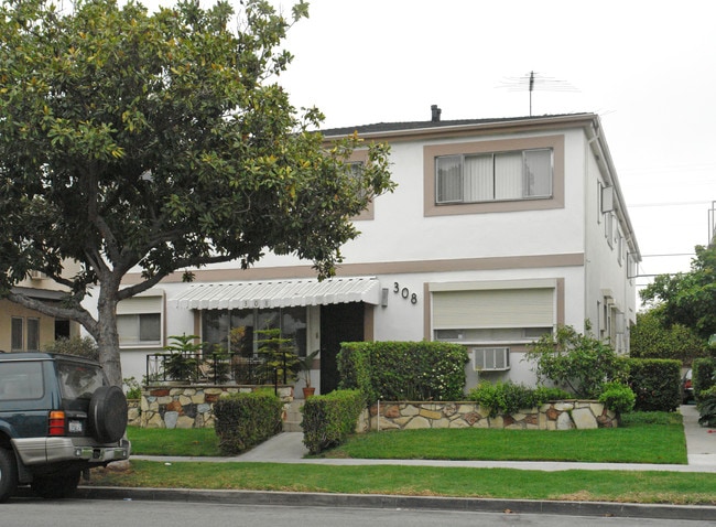 308 S Doheny Dr in Beverly Hills, CA - Building Photo - Building Photo