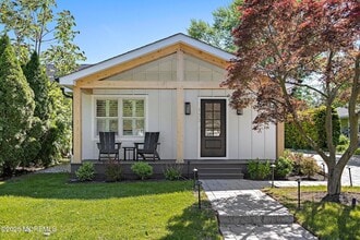 133 Atlantic Ave in Manasquan, NJ - Building Photo - Building Photo