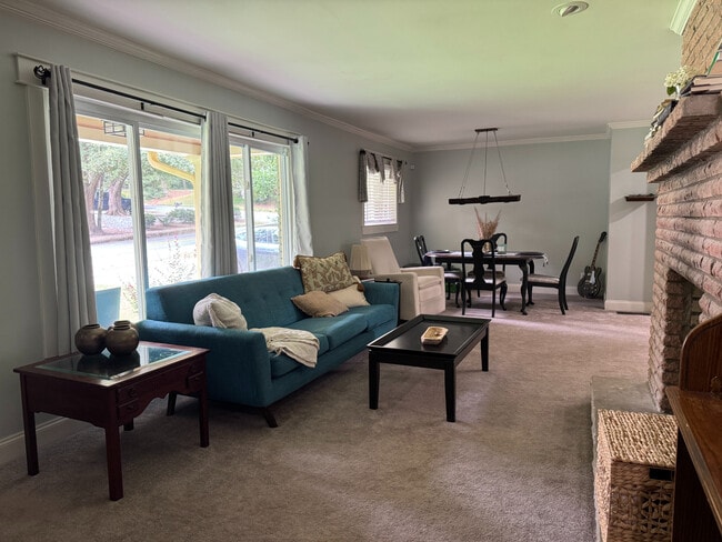 property at 1192 Eastridge Rd SW