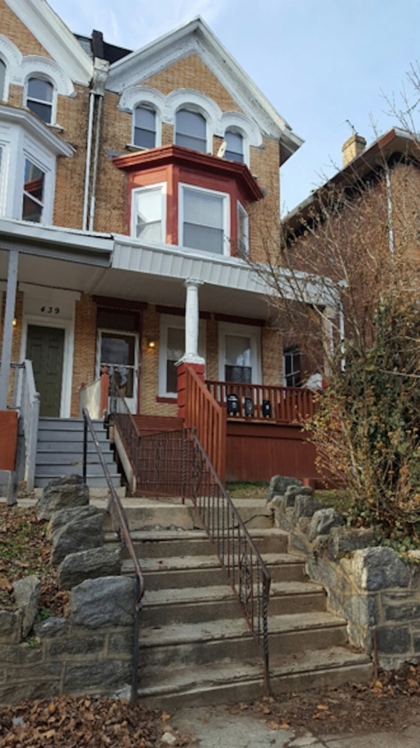 437 W Bringhurst St, Unit 1st Floor in Philadelphia, PA - Foto de edificio - Building Photo