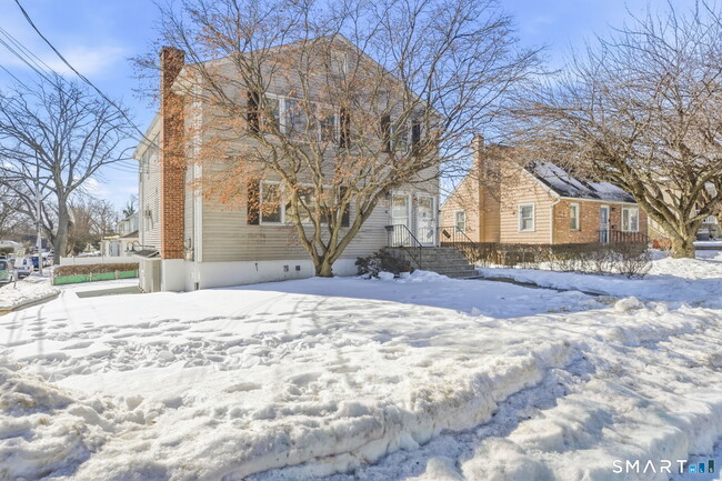 24 Congress St in Stamford, CT - Building Photo - Building Photo