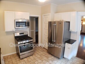 902 Cherry St SE in Grand Rapids, MI - Building Photo - Building Photo