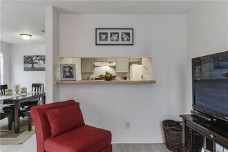 6900 Hyland Cir in Austin, TX - Building Photo - Building Photo