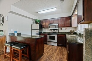Riverwind Apartment Homes