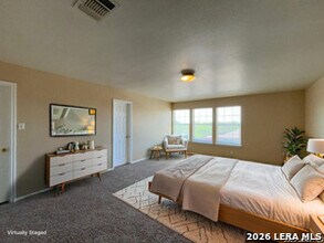 8223 Maple Meadow Dr in Converse, TX - Building Photo - Building Photo