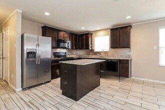 1601 Megan Creek Dr in Little Elm, TX - Building Photo - Building Photo