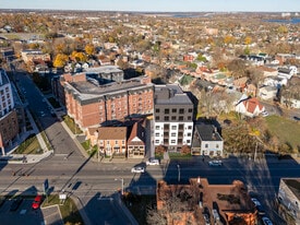 565 Princess in Kingston, ON - Building Photo