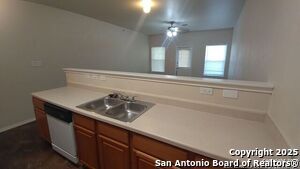 10619 Mathom Landing in Universal City, TX - Building Photo - Building Photo
