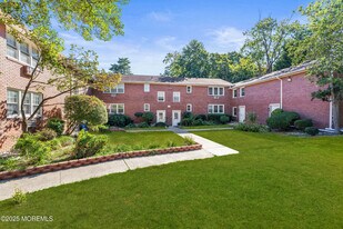 364 Westwood Ave in Long Branch, NJ - Building Photo