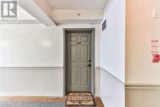 1421 Walkers Line in Burlington, ON - Building Photo - Building Photo