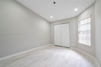 8354 Waterford Ave in Tamarac, FL - Building Photo - Building Photo