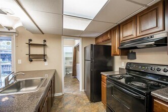 411 Westwood Dr in Tallahassee, FL - Building Photo - Building Photo