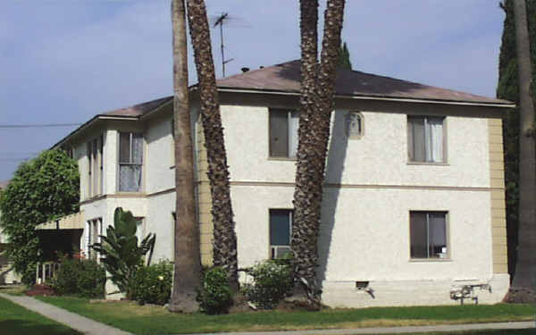 119 N Maple St in Burbank, CA - Foto de edificio