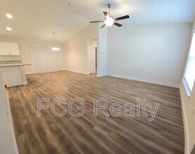 93 W Eridani Ct in Citrus Springs, FL - Building Photo - Building Photo