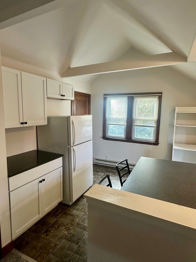 1188 Railroad Rd, Unit #2 in Leesport, PA - Building Photo - Building Photo