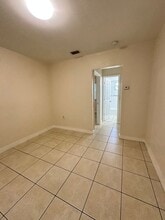 609 NW 7th Ave in Hallandale Beach, FL - Building Photo - Building Photo
