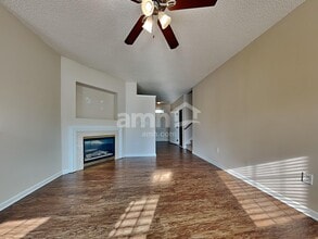 6829 Ayrshire Glen Pl in Charlotte, NC - Foto de edificio - Building Photo