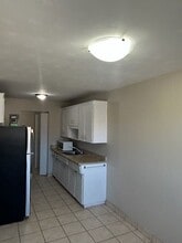 380 Erb St. W in Waterloo, ON - Building Photo - Building Photo