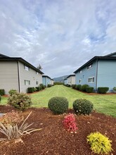 5918 158th Avenue Ct E, Unit A in Sumner, WA - Foto de edificio - Building Photo