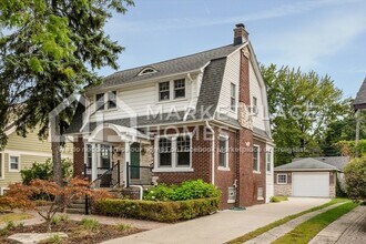 509 S Pleasant St in Royal Oak, MI - Building Photo - Building Photo