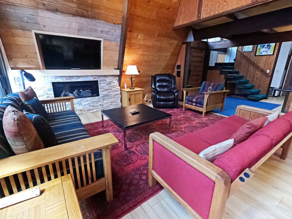 739 Joyce Ln in Incline Village, NV - Building Photo