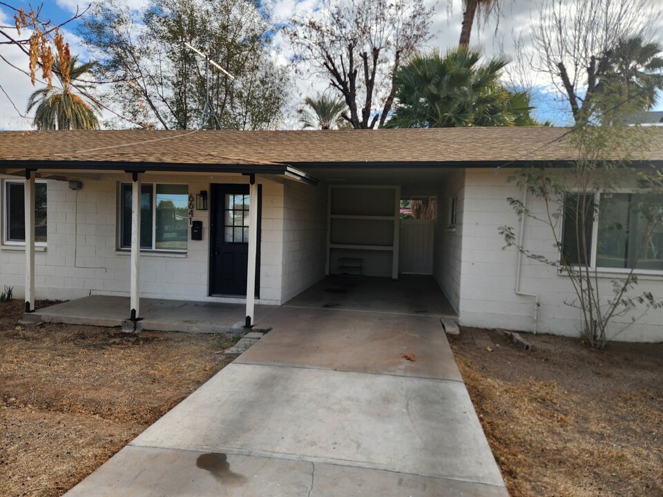 6641 N 60th Ave in Glendale, AZ - Building Photo