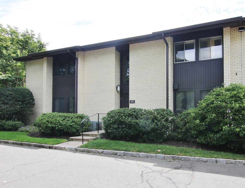 249 Hamilton Ave in Stamford, CT - Foto de edificio