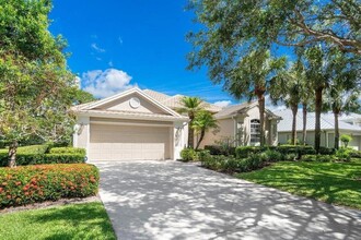 5391 SE Acadia Terrace in Hobe Sound, FL - Building Photo - Building Photo