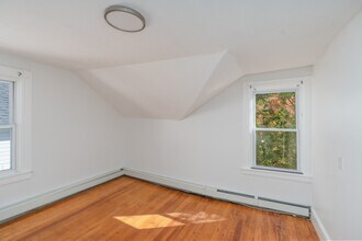 14 Winthrop Ave, Unit 3 in Providence, RI - Building Photo - Building Photo