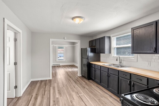 property at 1717 Walnut St