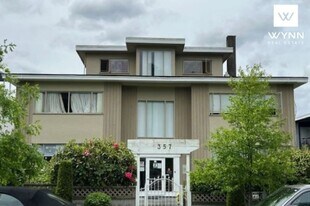357 W 4th St in North Vancouver, BC - Building Photo