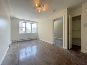 329 Pulaski St in Brooklyn, NY - Building Photo - Building Photo