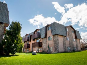 Great Plains Apartments in Alliance, NE - Building Photo - Building Photo