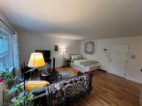 48 Elm St in Morristown, NJ - Building Photo - Building Photo