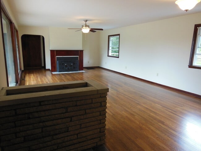 property at 7830 Palmer Rd SW