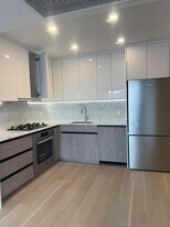 144-49 Northern Blvd in Queens, NY - Building Photo