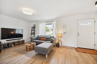 6535 Dover St in Arvada, CO - Building Photo - Building Photo