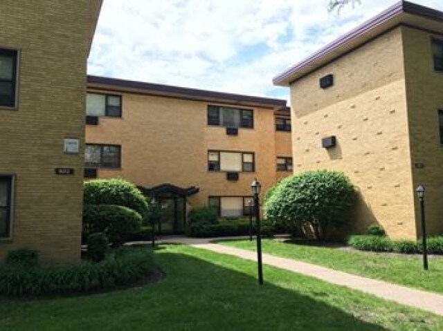 9012 Lamon Ave-Unit -9012-GE in Skokie, IL - Building Photo