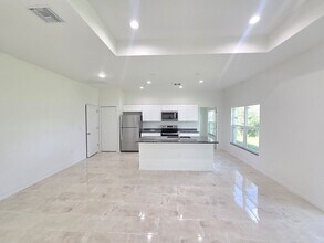 2502 28th St SW in Lehigh Acres, FL - Building Photo - Building Photo