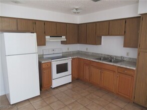 7461 Pebble Beach Rd in Ft. Myers, FL - Building Photo - Building Photo