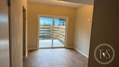 1069 Kelly Dr in Hinesville, GA - Building Photo - Building Photo