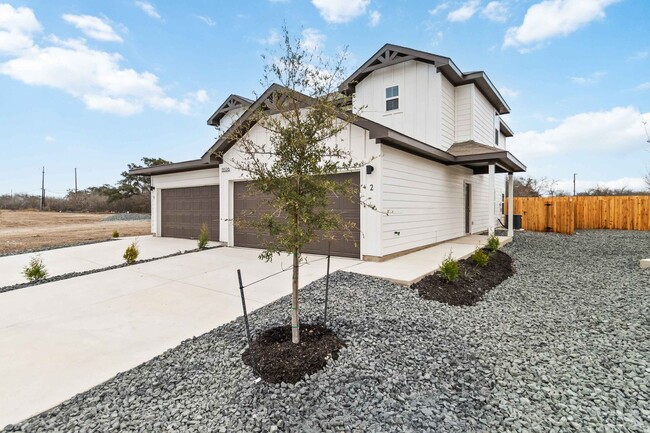 15526 Suess Hl in San Antonio, TX - Building Photo - Building Photo