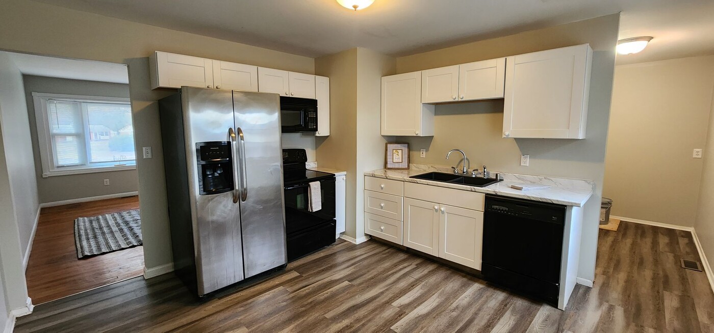 6205 Meter Ct in Louisville, KY - Building Photo